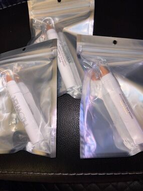 Wallflower Under-Eye Concealer Stick in Tan - Smooth Coverage